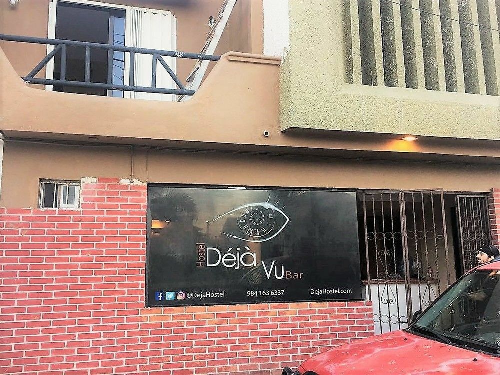 Deja Hostel Playa del Carmen Exteriör bild