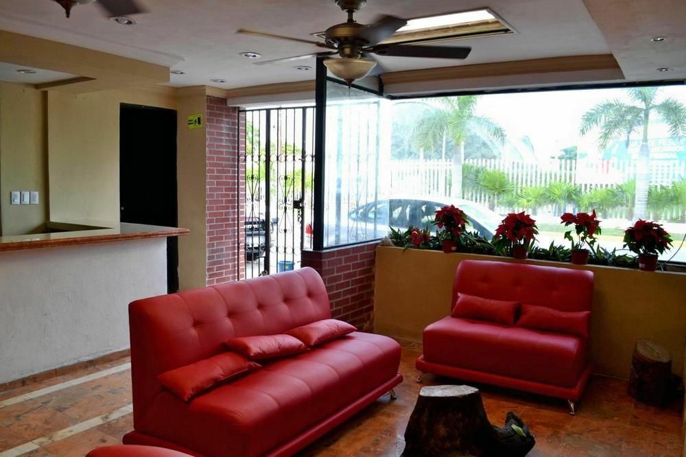 Deja Hostel Playa del Carmen Exteriör bild